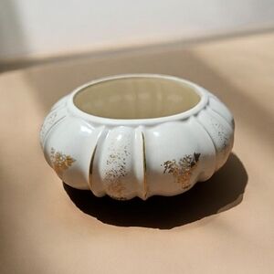 Elegant White and Gold Ceramic Bowl